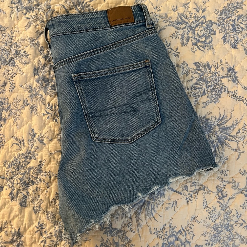 NWOT American Eagle jean short